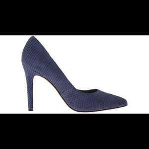 Vince Camuto Kain Pumps in Jean Blue sz 8